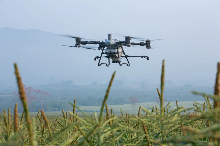 DJI Agras T100 Agriculture Spraying Drone - Ready to Fly Kit – Image 4 | DroneNerds