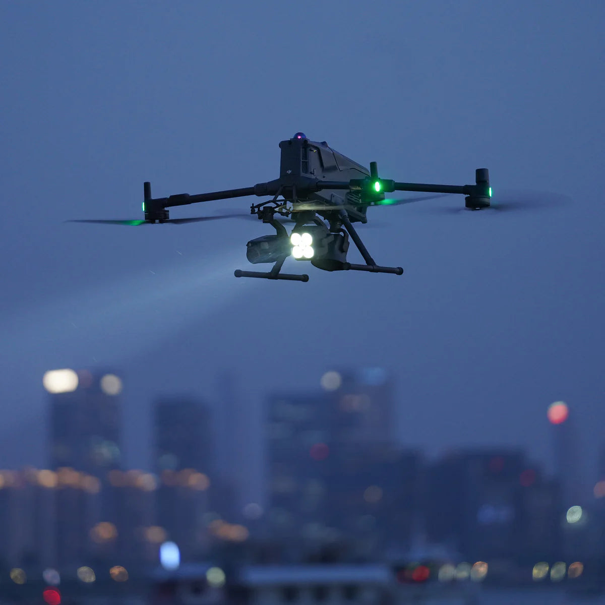 DJI Matrice 400 Drone w/DJI Care Enterprise Plus Auto-Activated (No Batteries) – Image 7 | DroneNerds