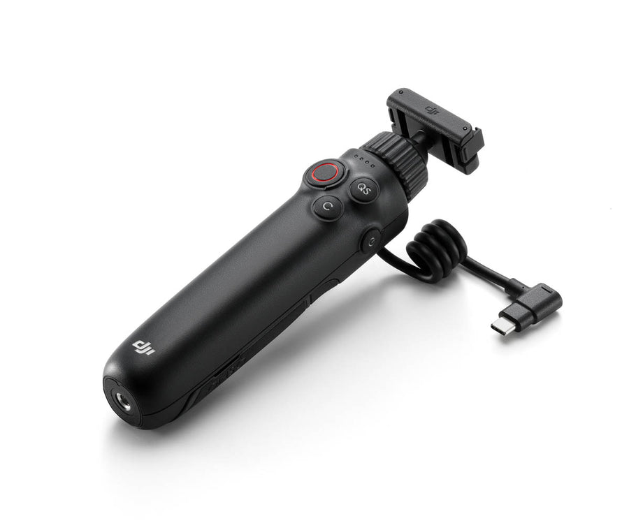 DJI Osmo Action Multifunctional Charging Handle – Image 2 | DroneNerds