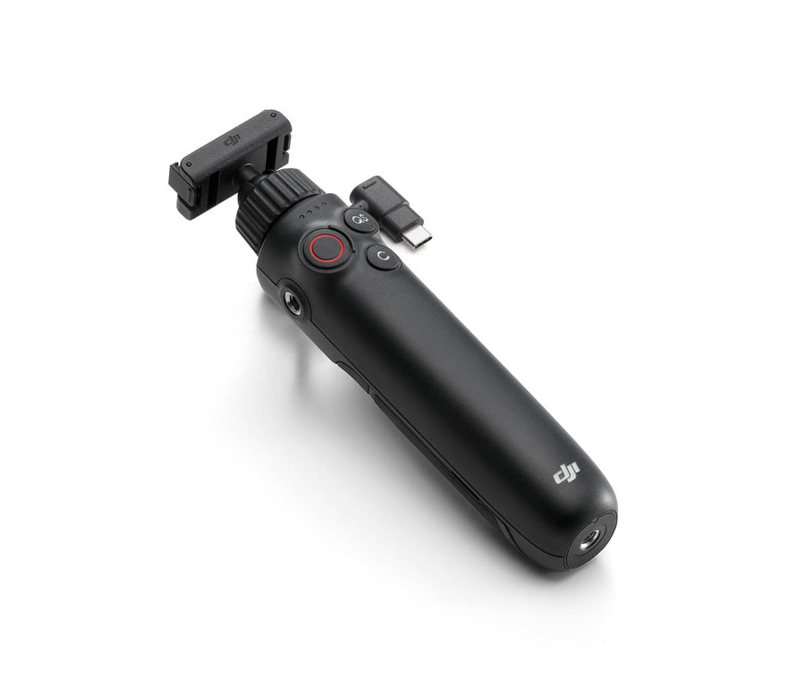 DJI Osmo Action Multifunctional Charging Handle – Image 4 | DroneNerds