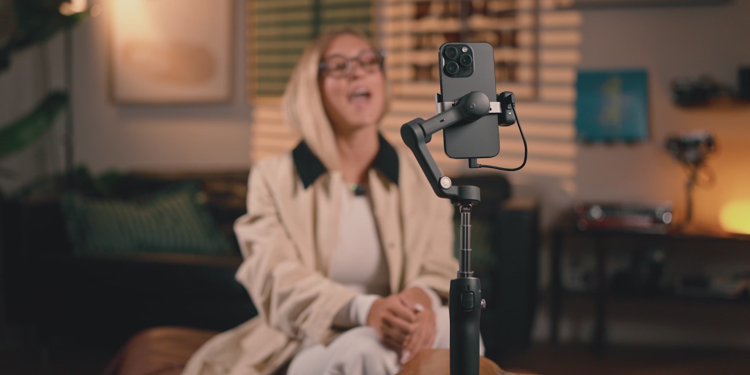 DJI Osmo Mobile 8 - Handheld Phone Gimbal