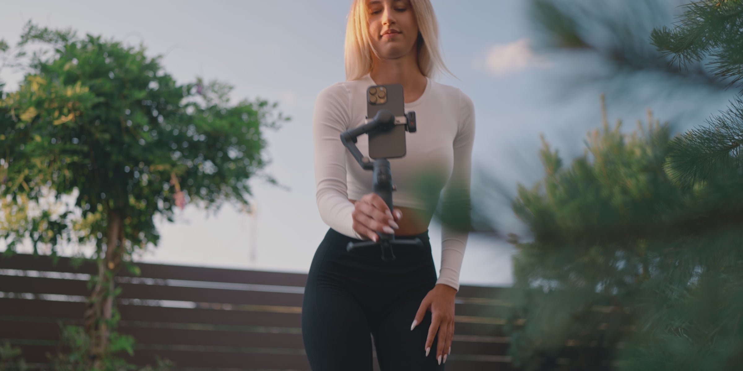 DJI Osmo Mobile 8 - Handheld Phone Gimbal