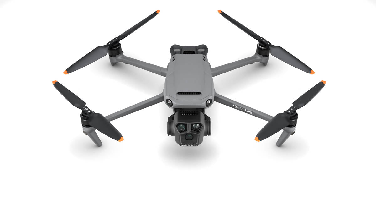 DJI Mavic 3 Pro Fly More Combo Drone (DJI RC) - MegaDron