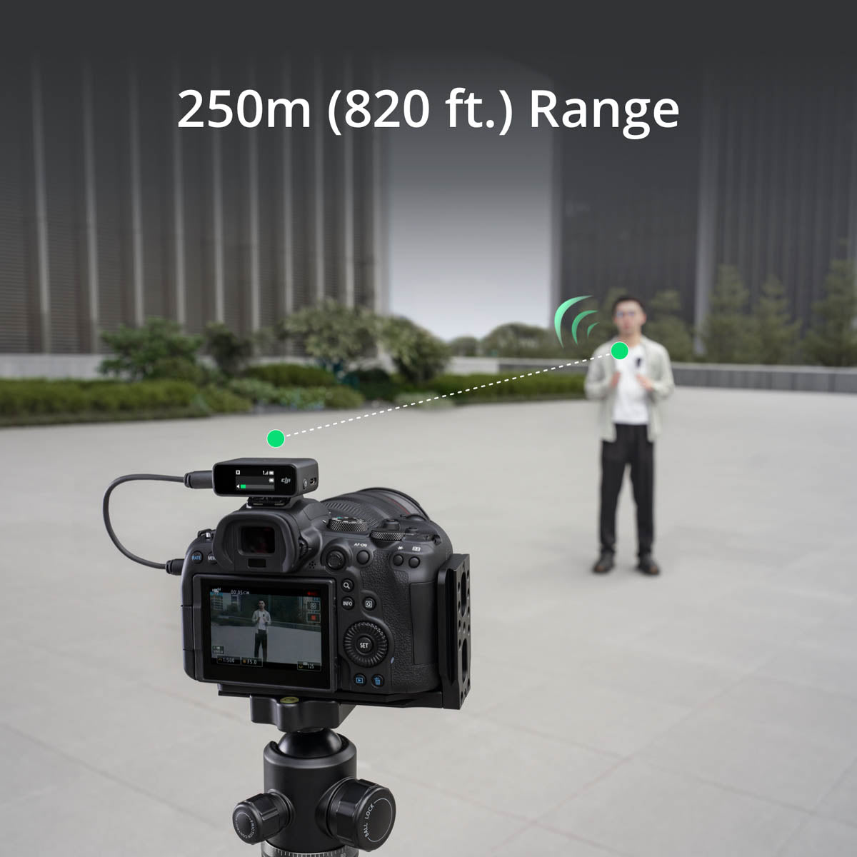 DJI Mic (1 TX + 1 RX) Wireless Microphone 250m (820 ft.) Range 14-Hour Recording DJI Mic (1 TX + 1 RX) Wireless Microphone 250m (820 ft.) Range 14-Hour Recording